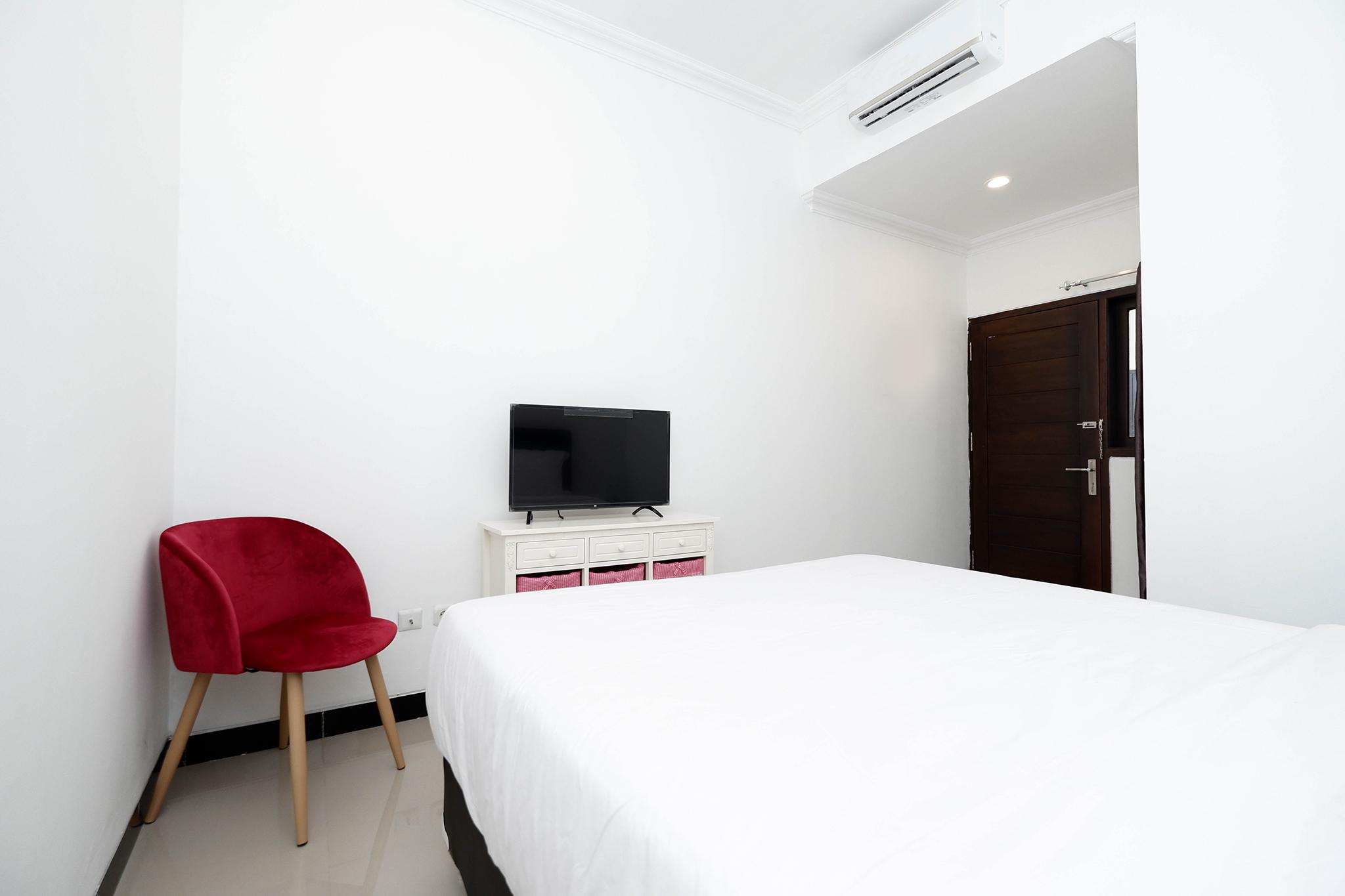 Oyo 1611 Four D'Home Surakarta (Solo) Exterior foto