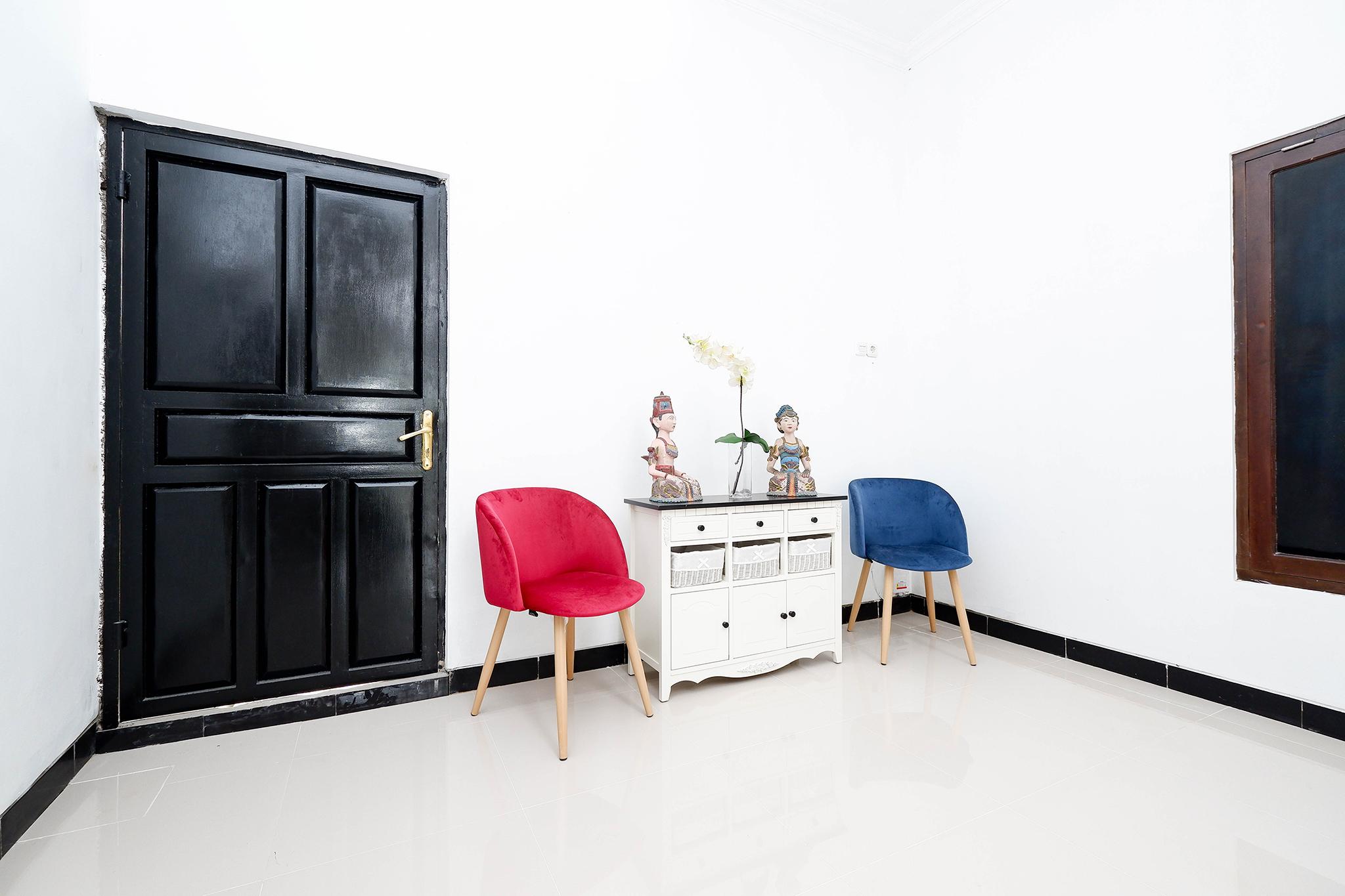 Oyo 1611 Four D'Home Surakarta (Solo) Exterior foto