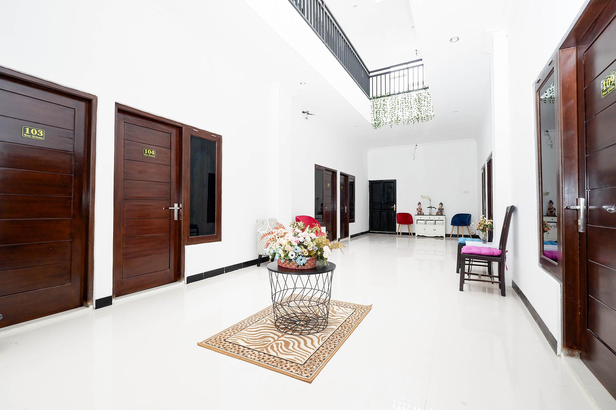 Oyo 1611 Four D'Home Surakarta (Solo) Exterior foto